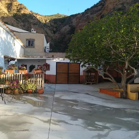 Casa rural Cuevas Uropia *