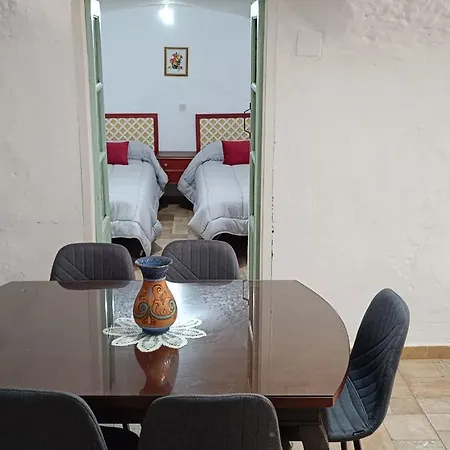 Cuevas Uropia Casa rural Graena