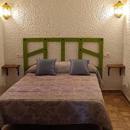 Cuevas Uropia Casa rural