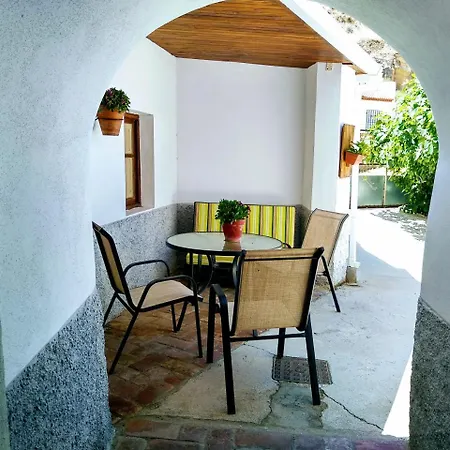Casa rural Cuevas Uropia *